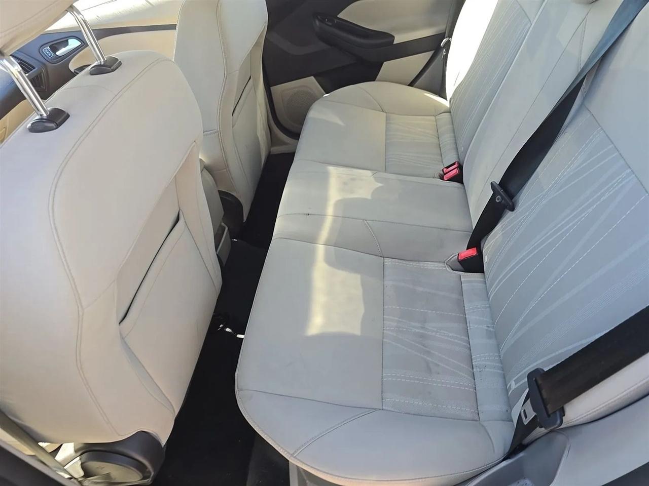 Ford Focus  2015