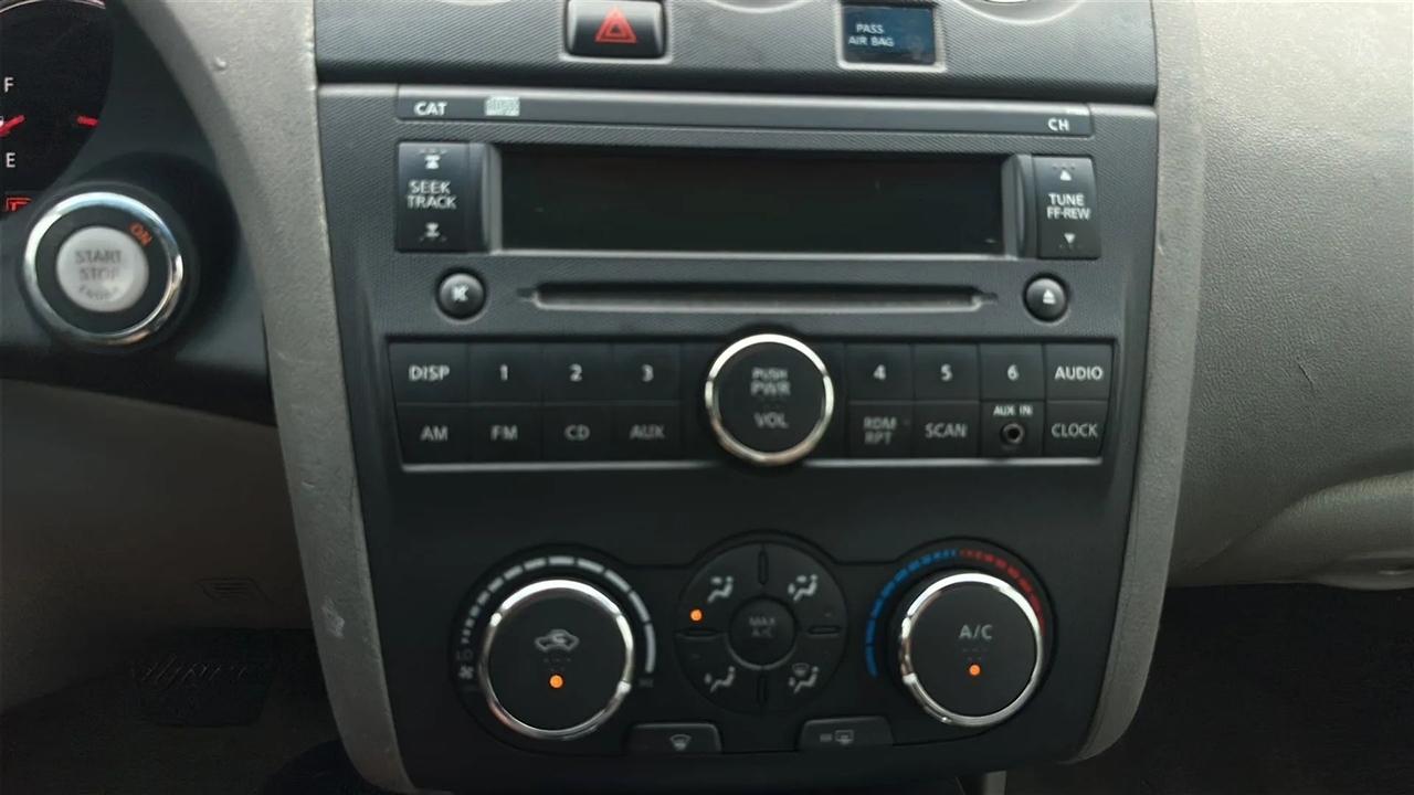 Nissan Altima  2012
