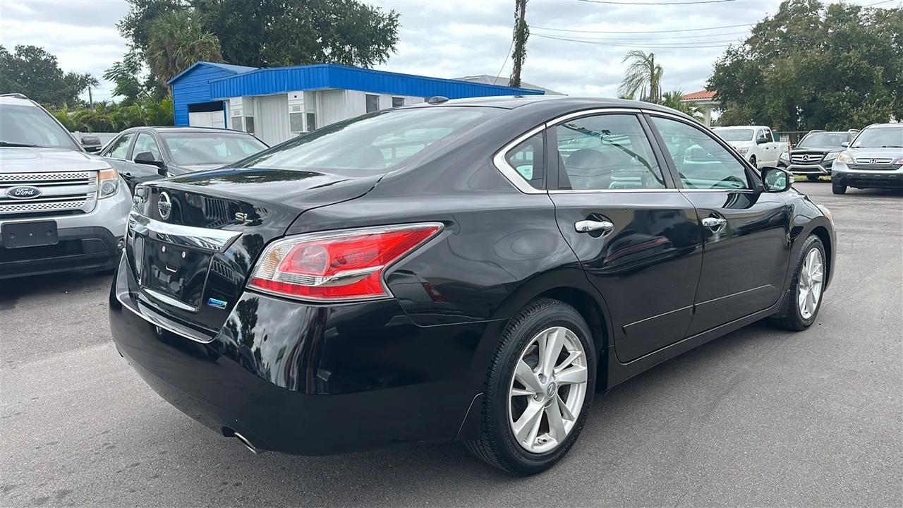 Nissan Altima  2013