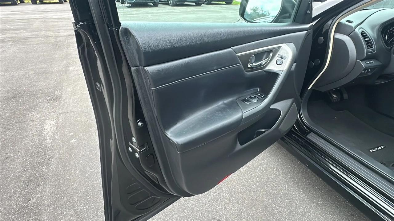 Nissan Altima  2013