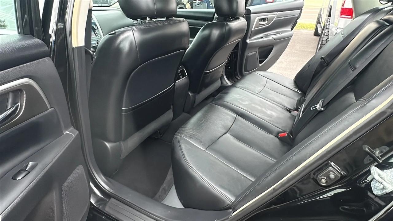 Nissan Altima  2013
