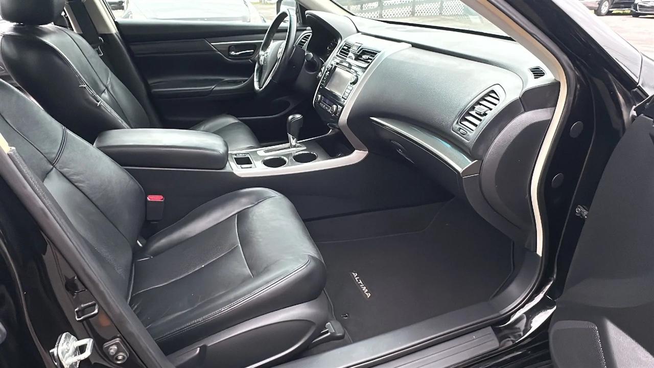Nissan Altima  2013