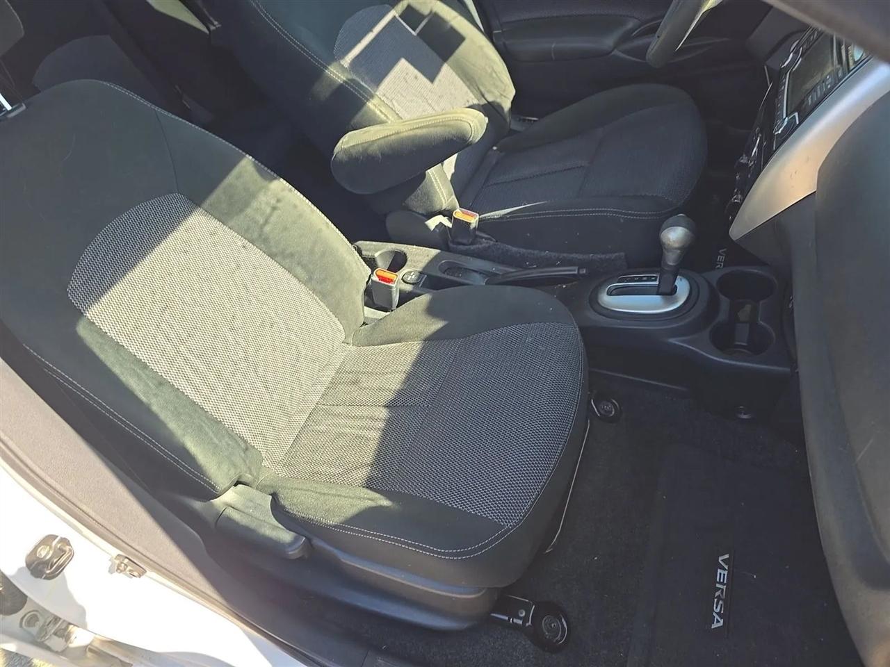 Nissan Versa Sedan  2018