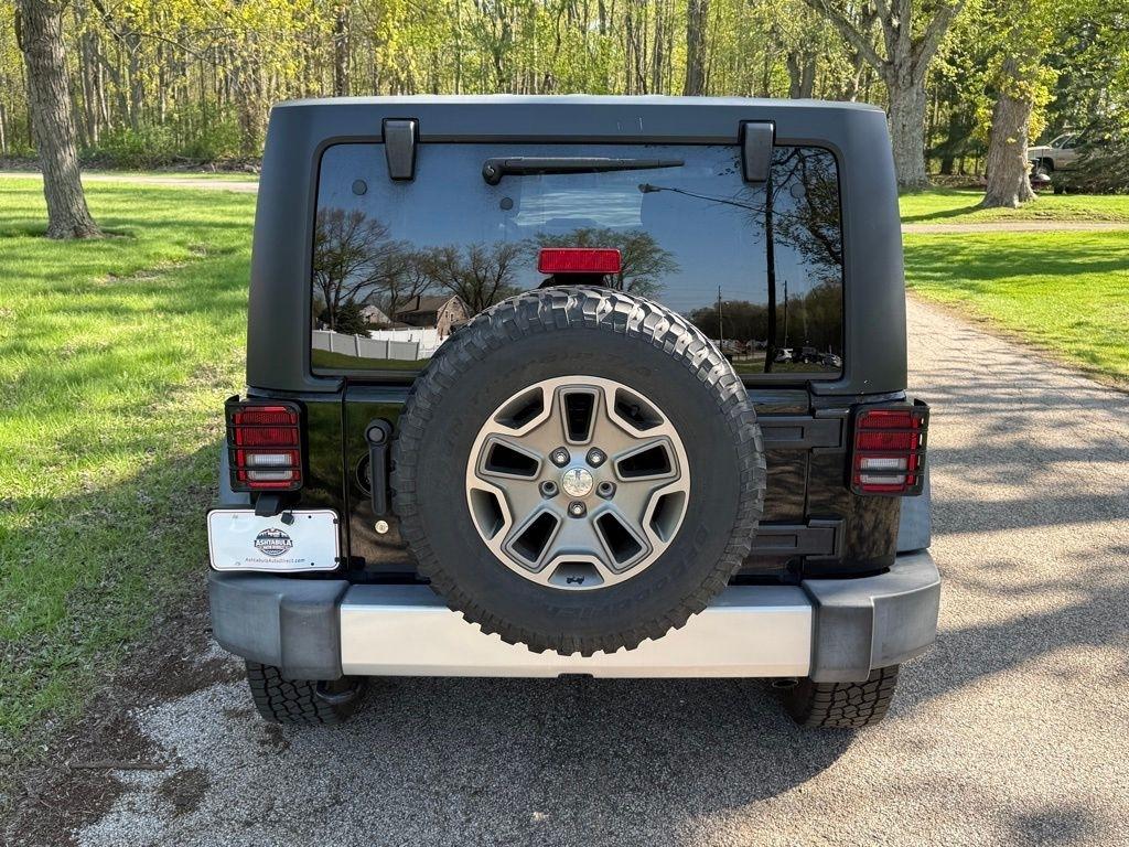 Jeep Wrangler Unlimited 4WD 4dr Sport 2015