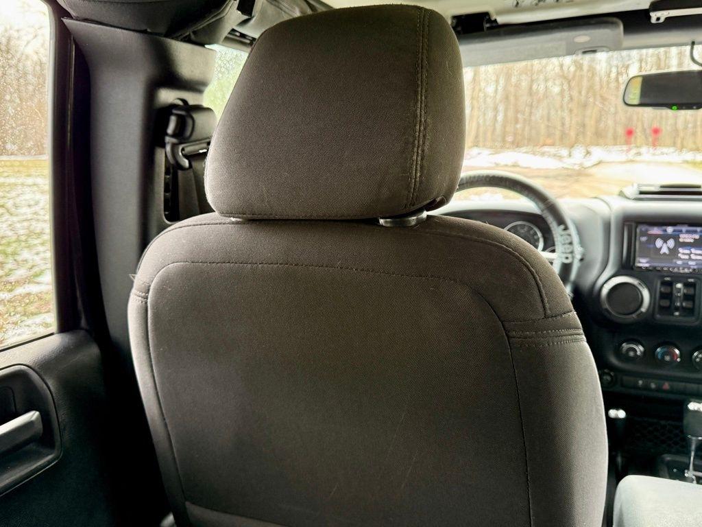 Jeep Wrangler Unlimited 4WD 4dr Sport 2015