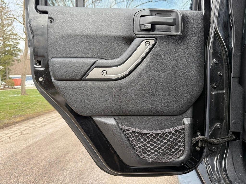 Jeep Wrangler Unlimited 4WD 4dr Sport 2015