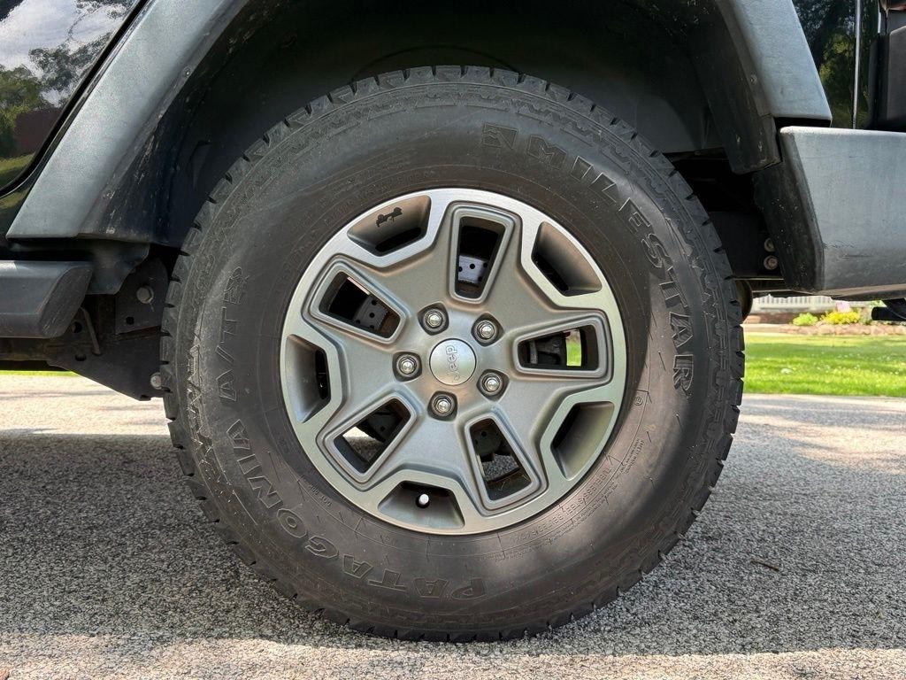 Jeep Wrangler Unlimited 4WD 4dr Sport 2015