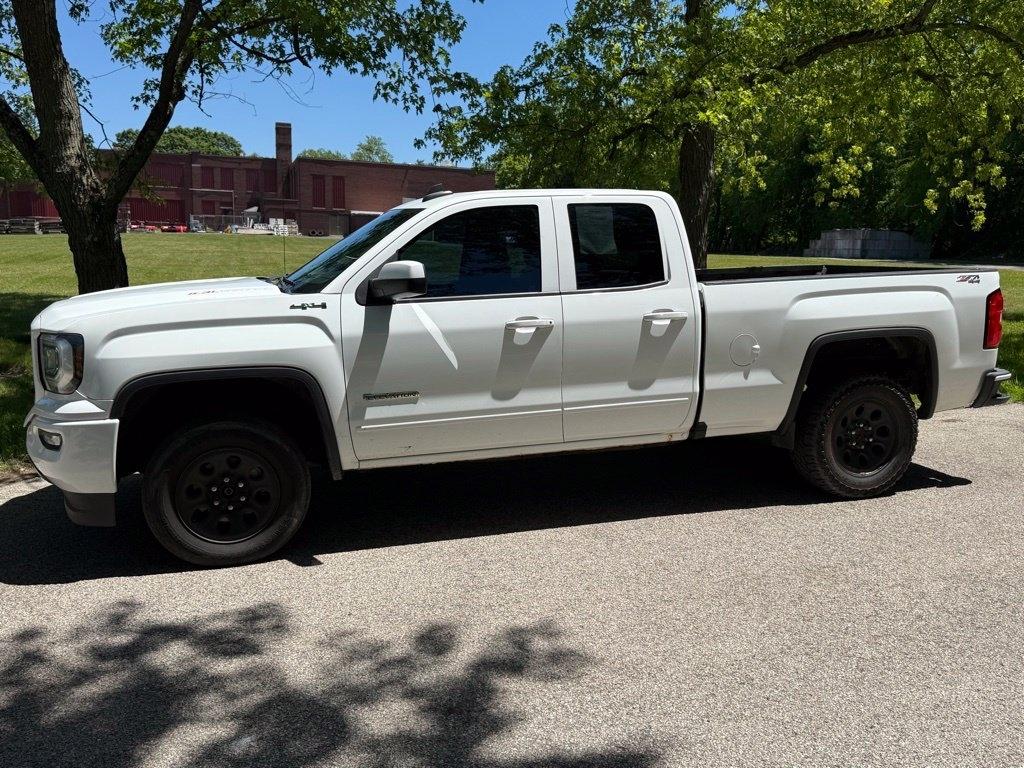 GMC Sierra photo 4