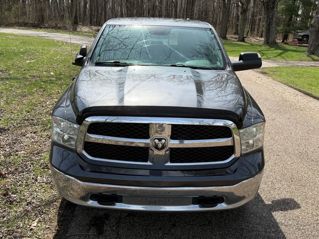 RAM 1500 4WD Quad Cab 140.5" SLT 2017
