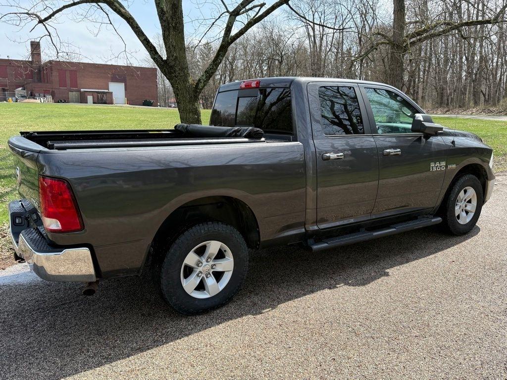 RAM 1500 4WD Quad Cab 140.5" SLT 2017