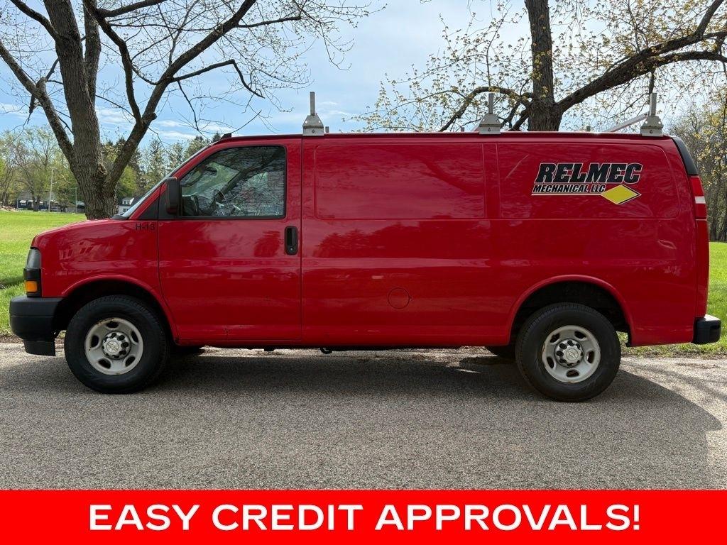 Chevrolet Express Cargo Van RWD 3500 135" 2021