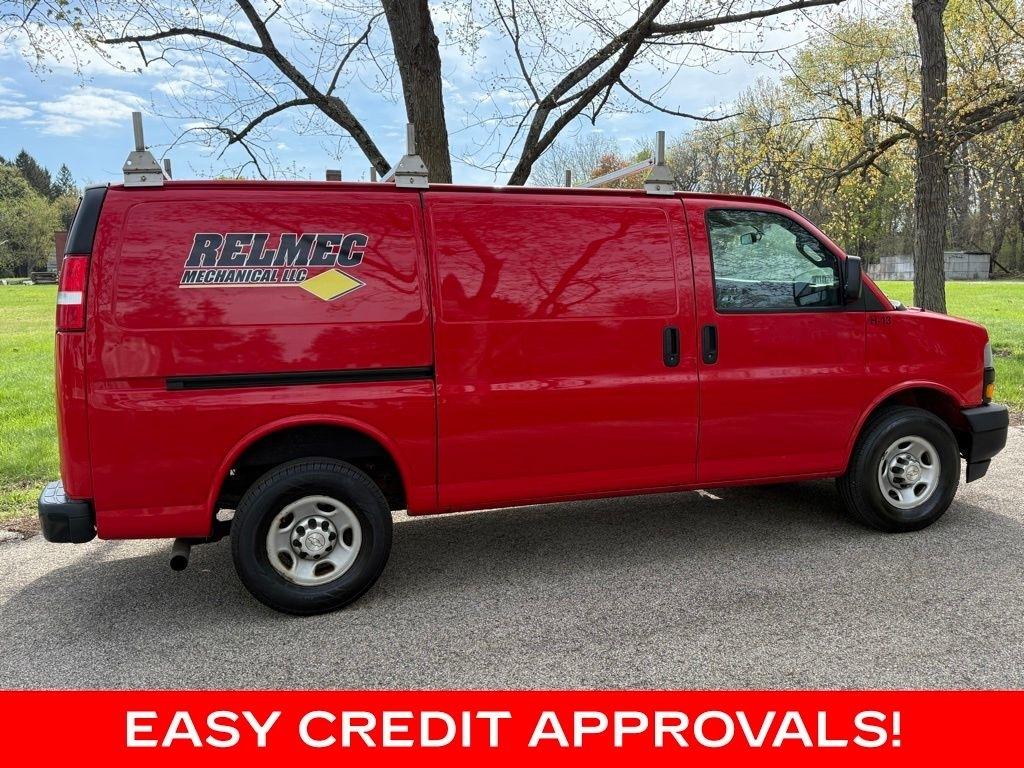 Chevrolet Express Cargo Van RWD 3500 135" 2021