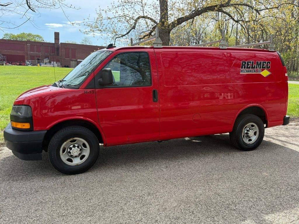 Chevrolet Express Cargo Van RWD 3500 135" 2021