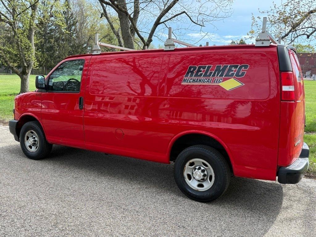 Chevrolet Express Cargo Van RWD 3500 135" 2021