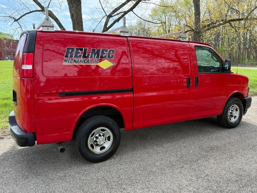 Chevrolet Express Cargo Van RWD 3500 135" 2021