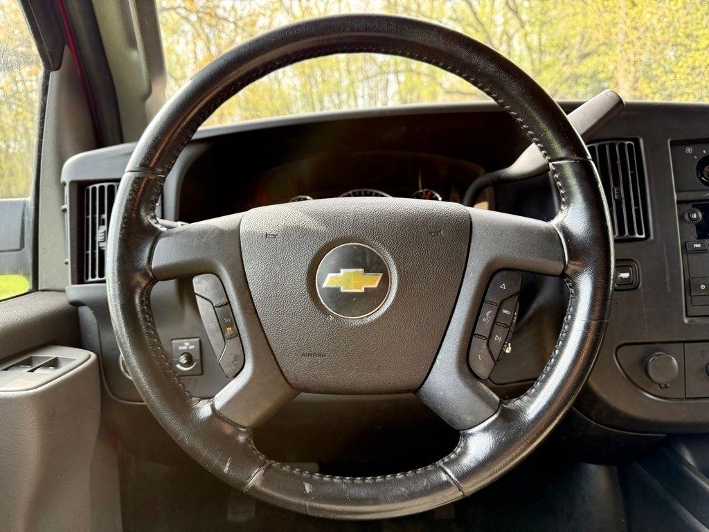 Chevrolet Express Cargo Van RWD 3500 135" 2021