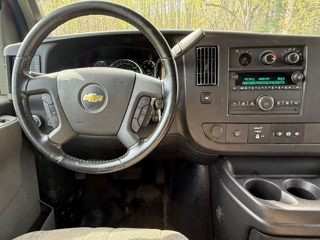 Chevrolet Express Cargo Van RWD 3500 135" 2021