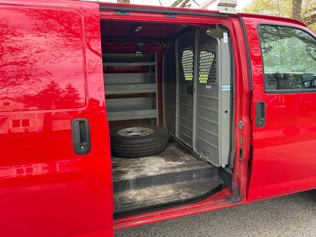 Chevrolet Express Cargo Van RWD 3500 135" 2021