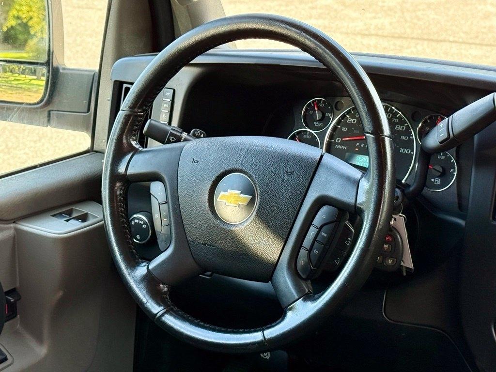 Chevrolet Express Cargo Van RWD 3500 135" 2021