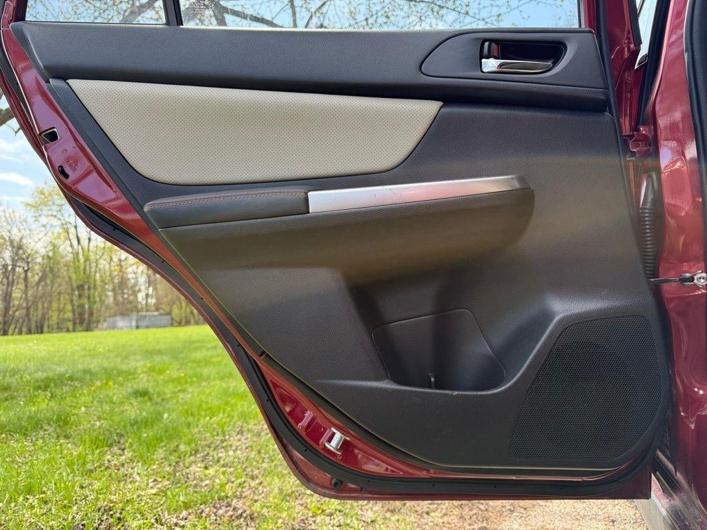 Subaru Crosstrek 5dr CVT 2.0i Limited 2016