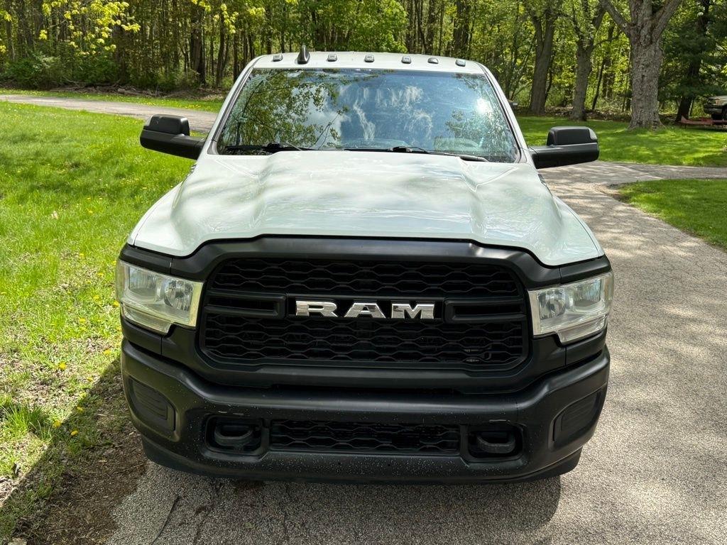 RAM 3500 Chassis Cab Tradesman 2WD Crew Cab 60" CA 172.4" WB 2022