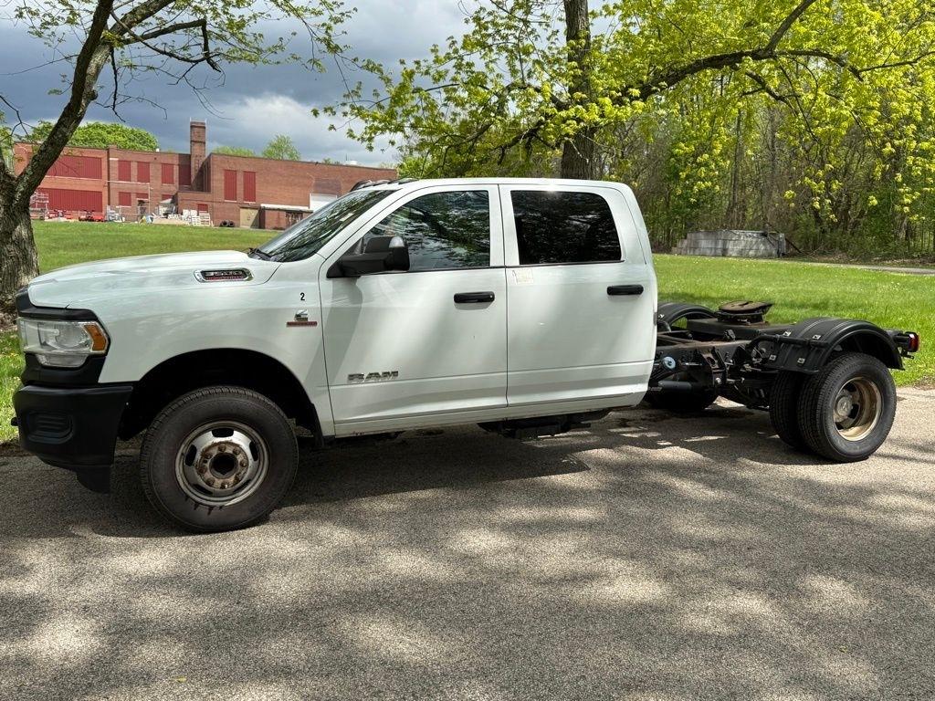 RAM 3500 Chassis Cab Tradesman 2WD Crew Cab 60" CA 172.4" WB 2022
