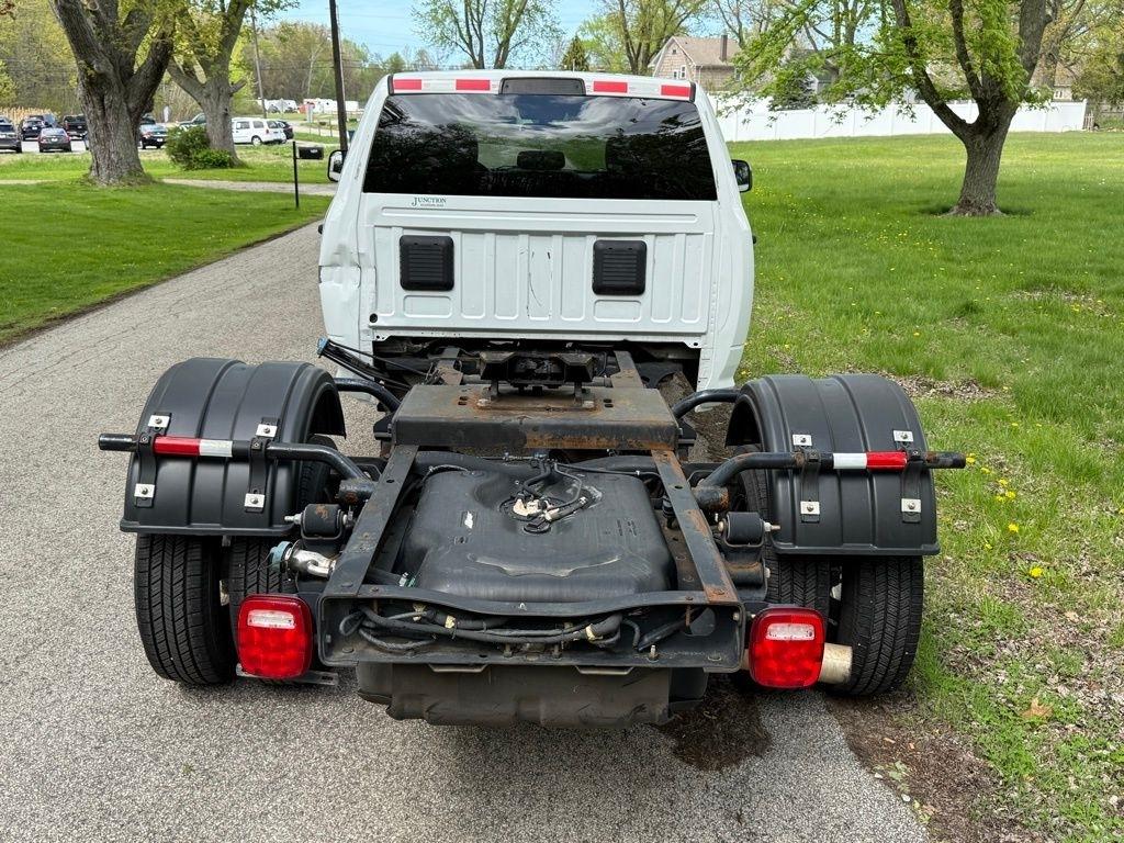 RAM 3500 Chassis Cab Tradesman 2WD Crew Cab 60" CA 172.4" WB 2022