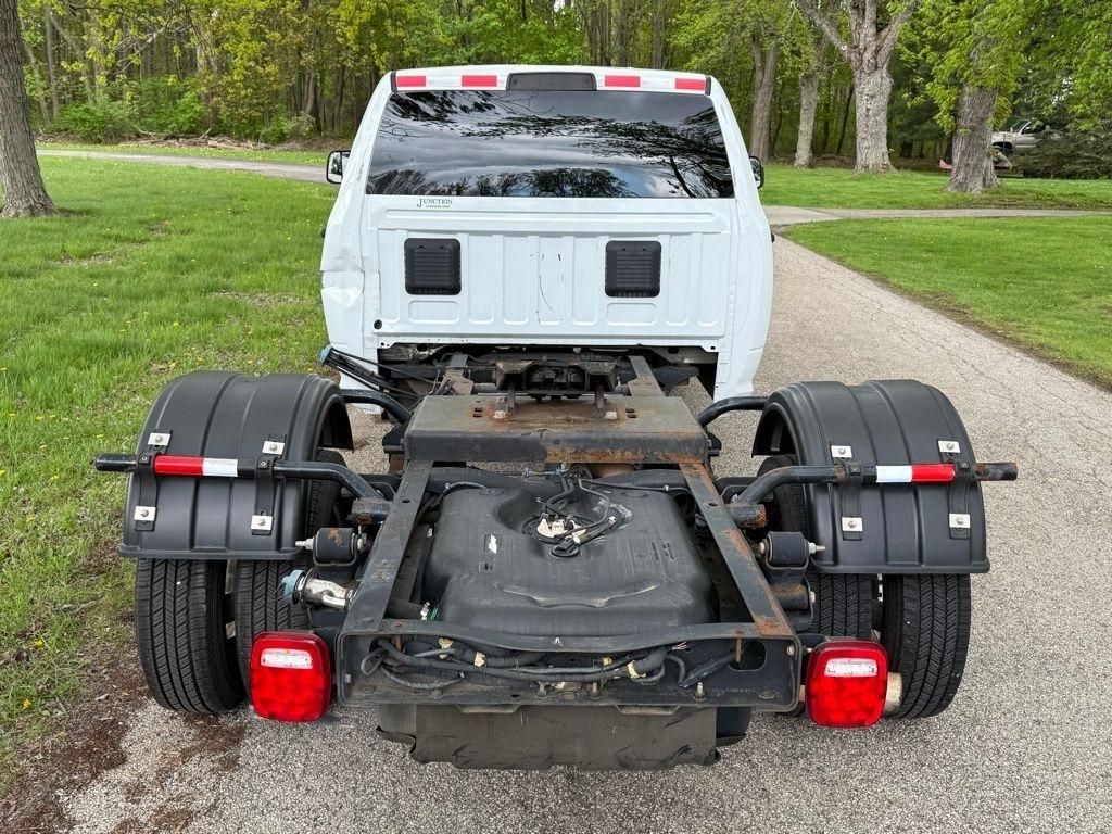 RAM 3500 Chassis Cab Tradesman 2WD Crew Cab 60" CA 172.4" WB 2022