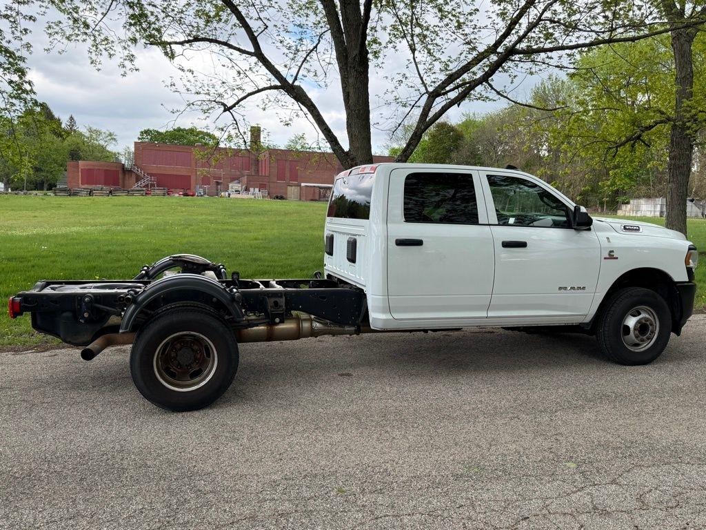 RAM 3500 Chassis Cab Tradesman 2WD Crew Cab 60" CA 172.4" WB 2022