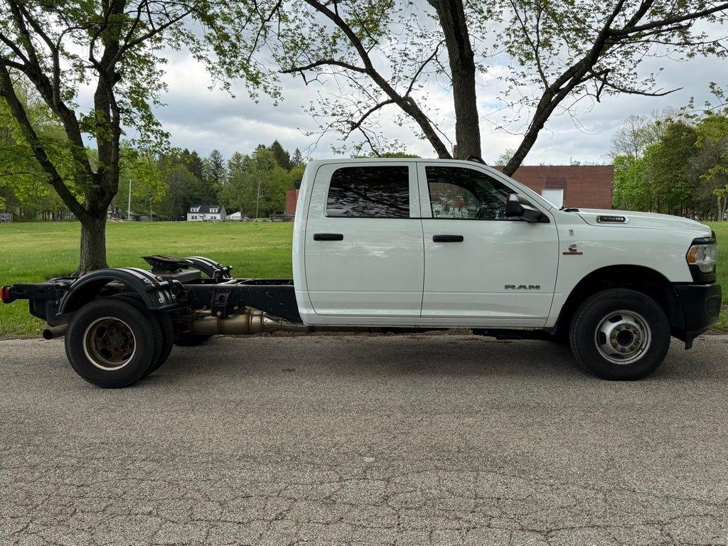 RAM 3500 Chassis Cab Tradesman 2WD Crew Cab 60" CA 172.4" WB 2022