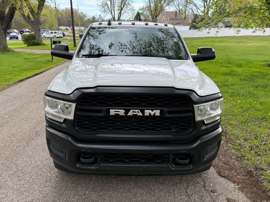 RAM 3500 Chassis Cab Tradesman 2WD Crew Cab 60" CA 172.4" WB 2022