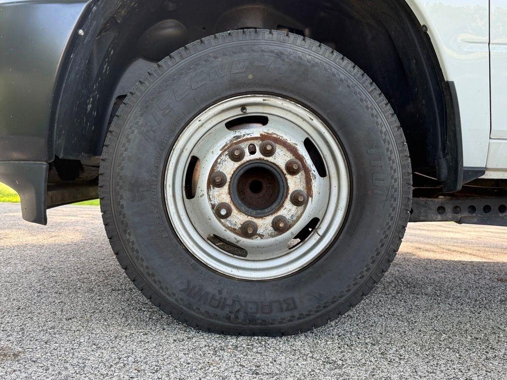 RAM 3500 Chassis Cab Tradesman 2WD Crew Cab 60" CA 172.4" WB 2022