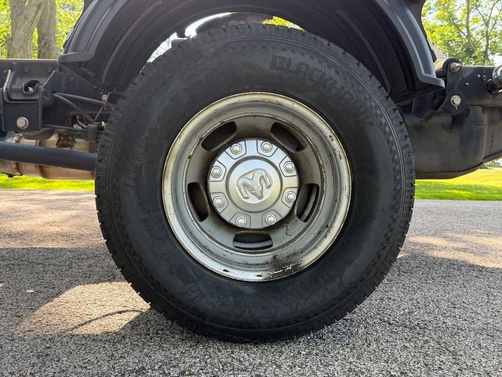 RAM 3500 Chassis Cab Tradesman 2WD Crew Cab 60" CA 172.4" WB 2022