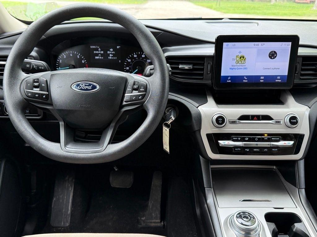 Ford Explorer Base 4WD 2023