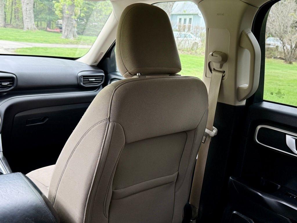 Ford Explorer Base 4WD 2023