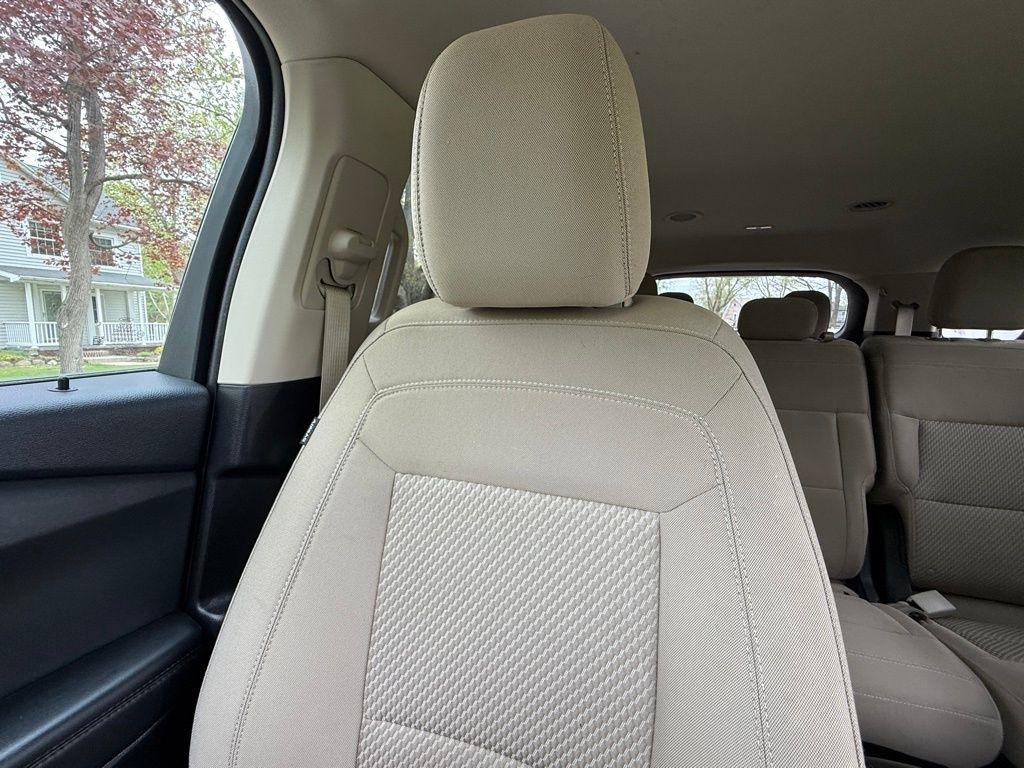Ford Explorer Base 4WD 2023