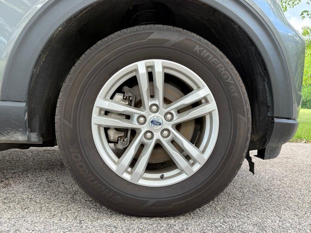 Ford Explorer Base 4WD 2023