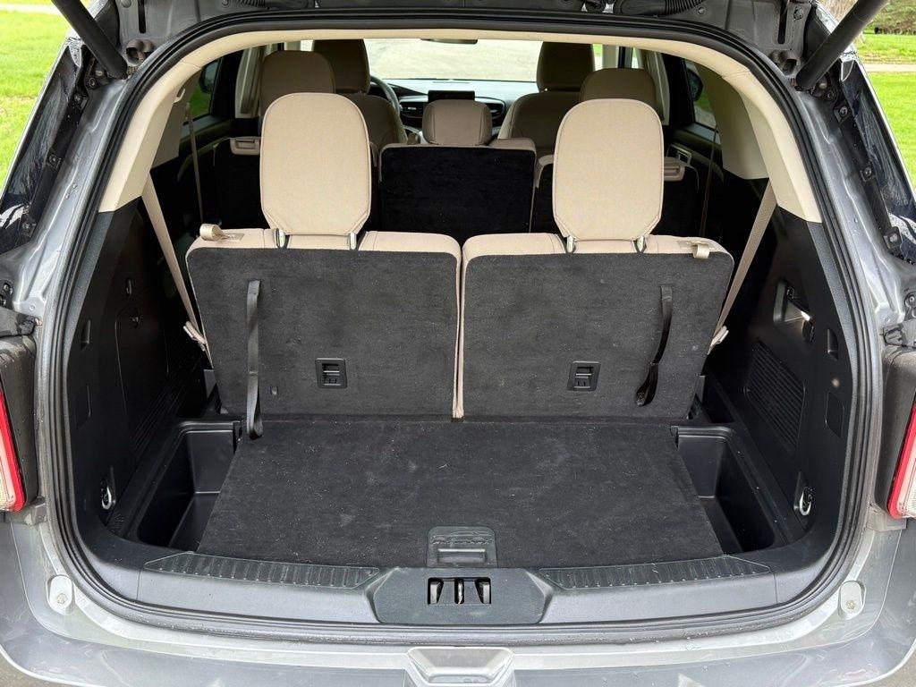 Ford Explorer Base 4WD 2023