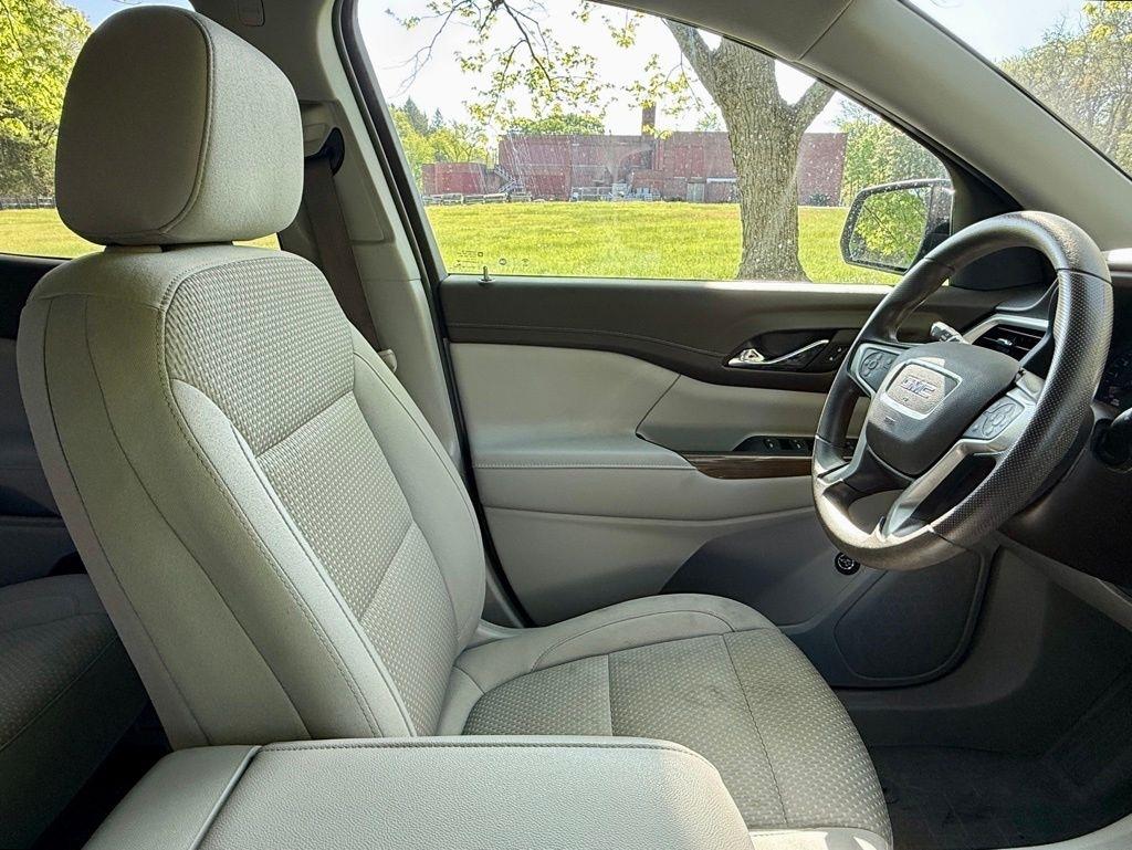 GMC Acadia AWD 4dr SLE 2023
