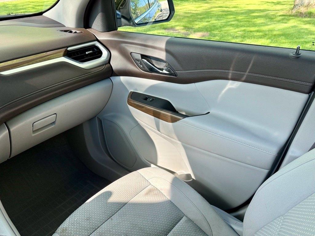 GMC Acadia AWD 4dr SLE 2023