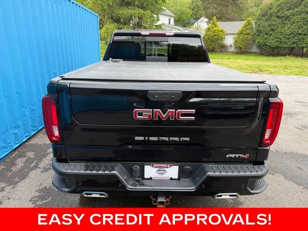 GMC Sierra 1500 4WD Crew Cab 157" AT4 2021