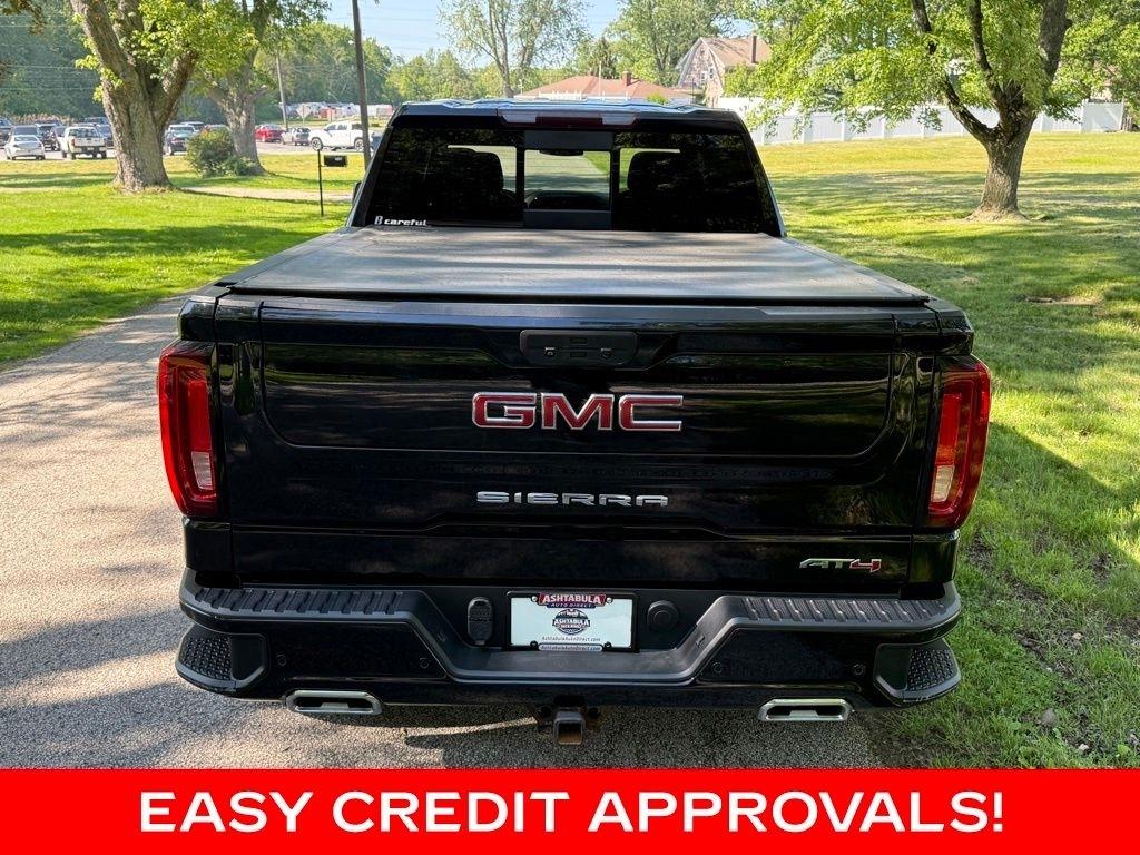 GMC Sierra 1500 4WD Crew Cab 157" AT4 2021