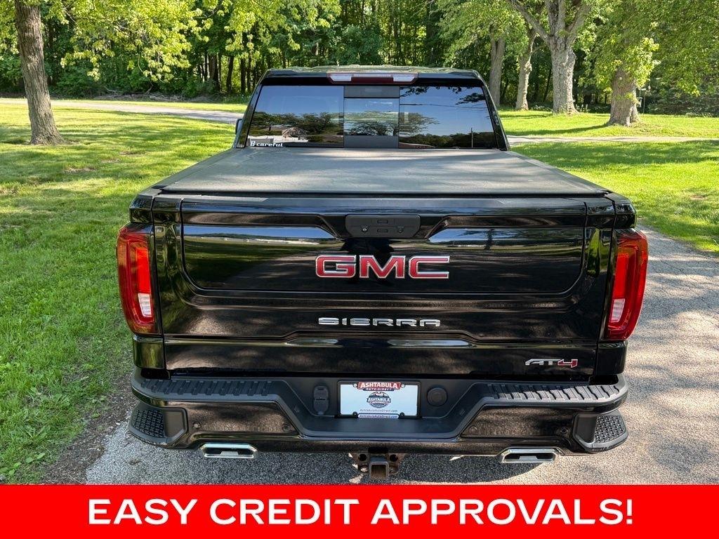GMC Sierra 1500 4WD Crew Cab 157" AT4 2021