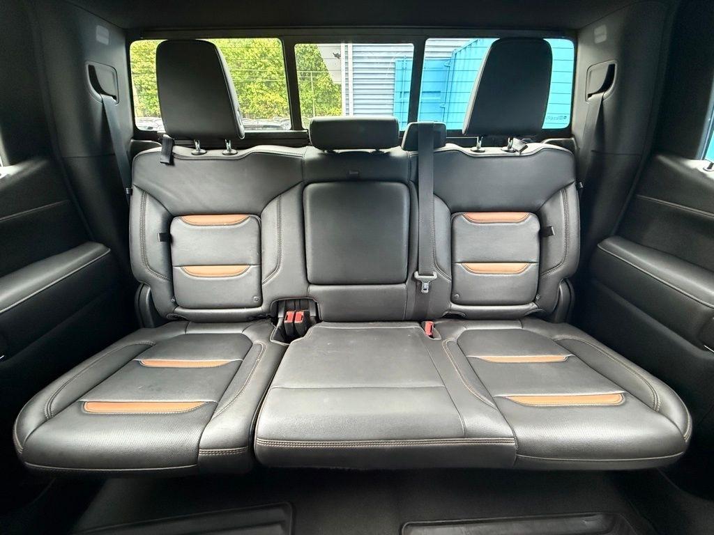GMC Sierra 1500 4WD Crew Cab 157" AT4 2021