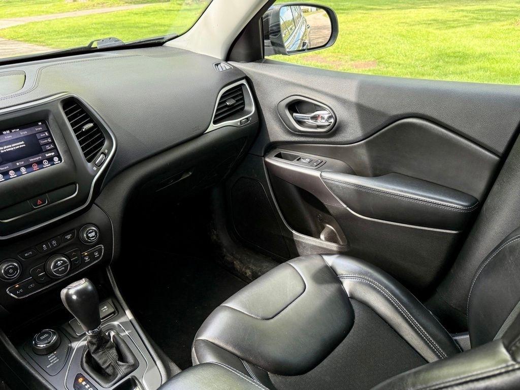 Jeep Cherokee Latitude Plus 4x4 2019