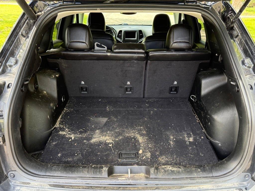 Jeep Cherokee Latitude Plus 4x4 2019