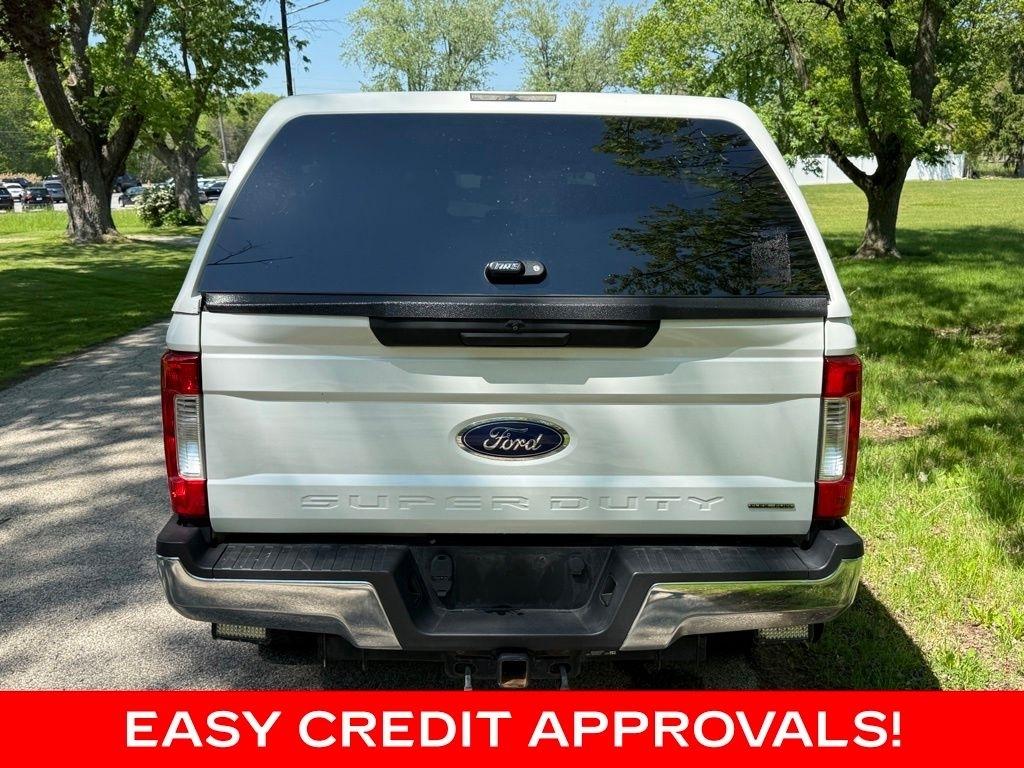 Ford Super Duty F-250 SRW King Ranch 4WD Crew Cab 8' Box 2017