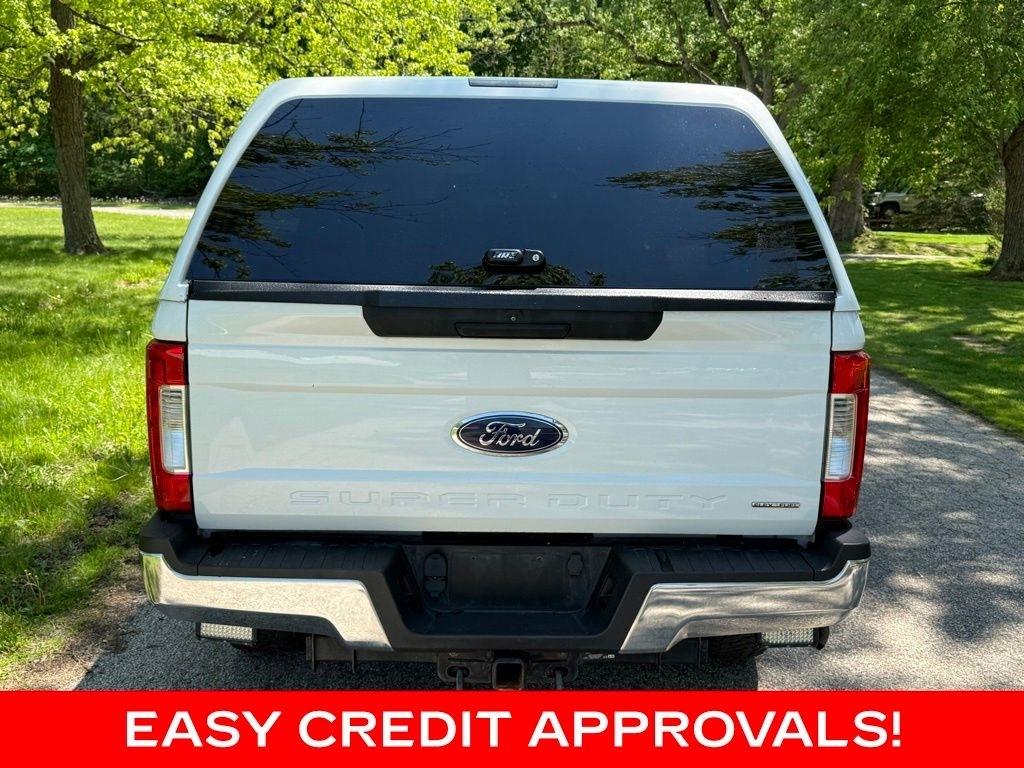 Ford Super Duty F-250 SRW King Ranch 4WD Crew Cab 8' Box 2017