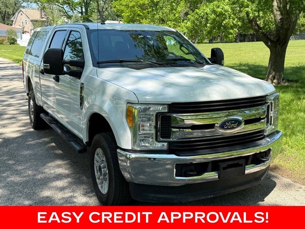 Ford Super Duty F-250 SRW King Ranch 4WD Crew Cab 8' Box 2017