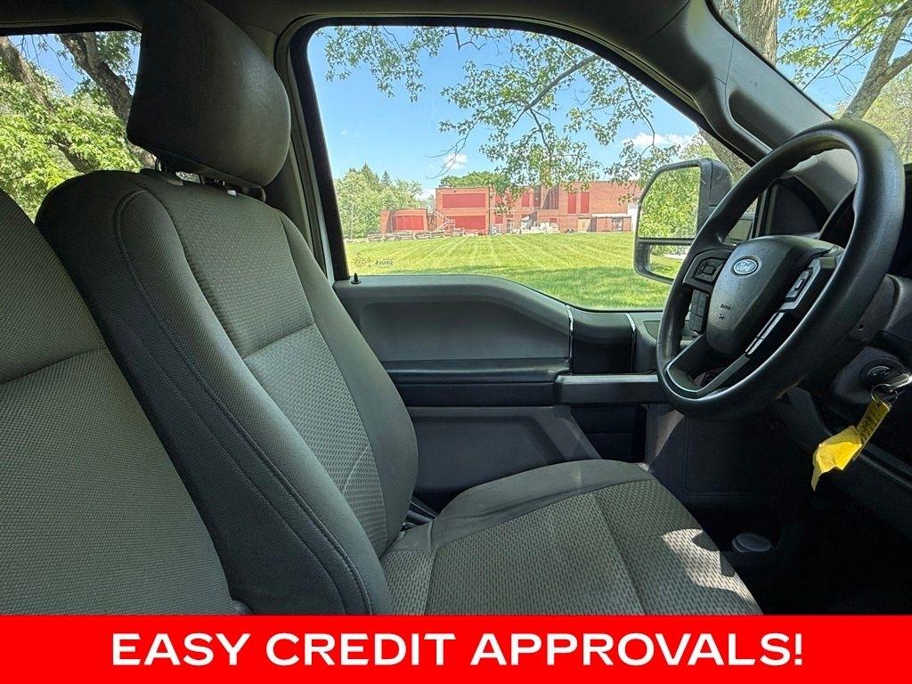 Ford Super Duty F-250 SRW King Ranch 4WD Crew Cab 8' Box 2017